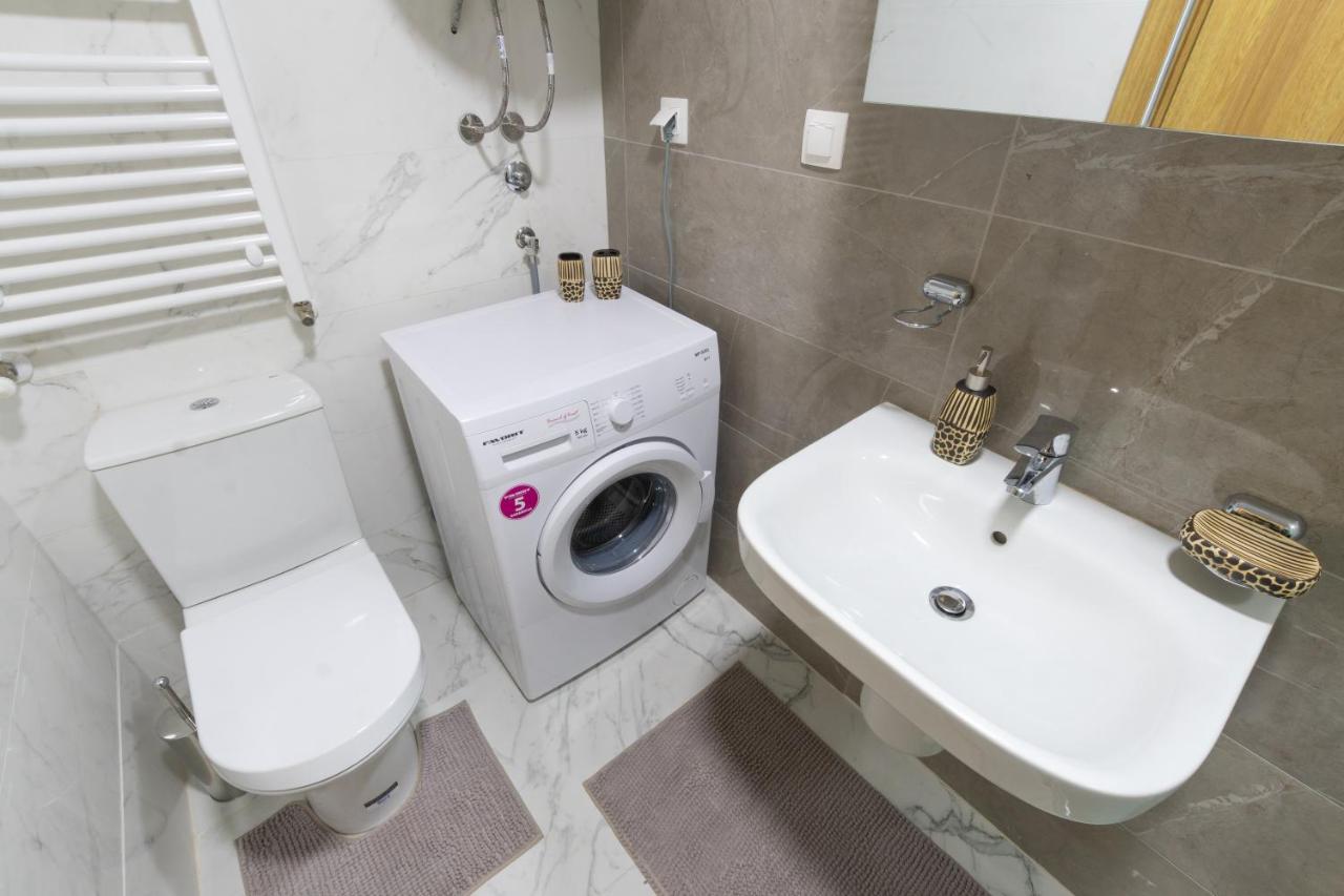 Modern ǀ 1 Bedroom ǀ Wifi Szkopje Kültér fotó