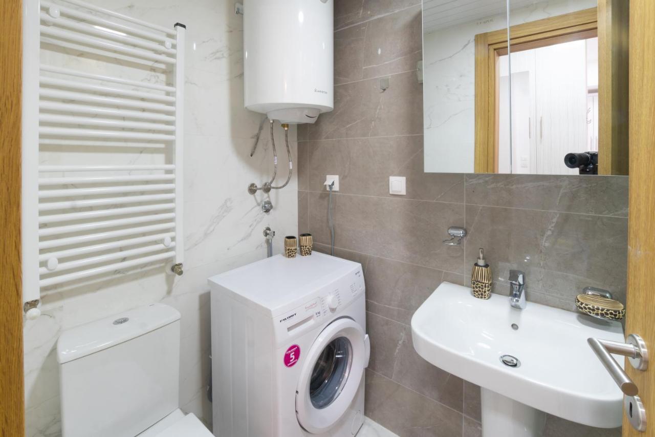 Modern ǀ 1 Bedroom ǀ Wifi Szkopje Kültér fotó